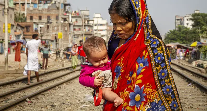 Bangladesh, Dhaka, BRAC, Bijoy Sarani Railway Slum