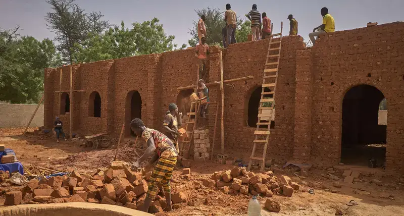 Delivering housing and transforming slums is key to achieving SDG 11, new UN report says